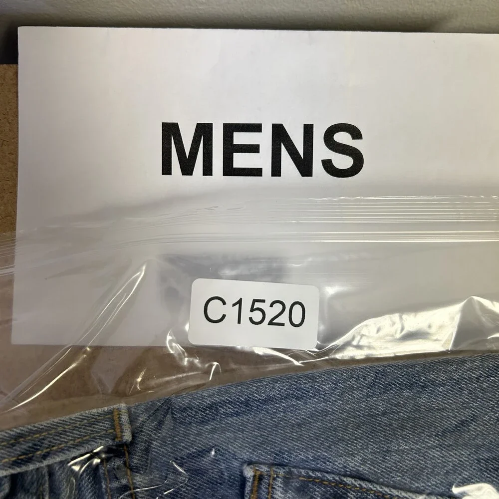 Levis 501 Jeans Mens 40x30 Straight Leg Denim Button Fly Classic Vintage